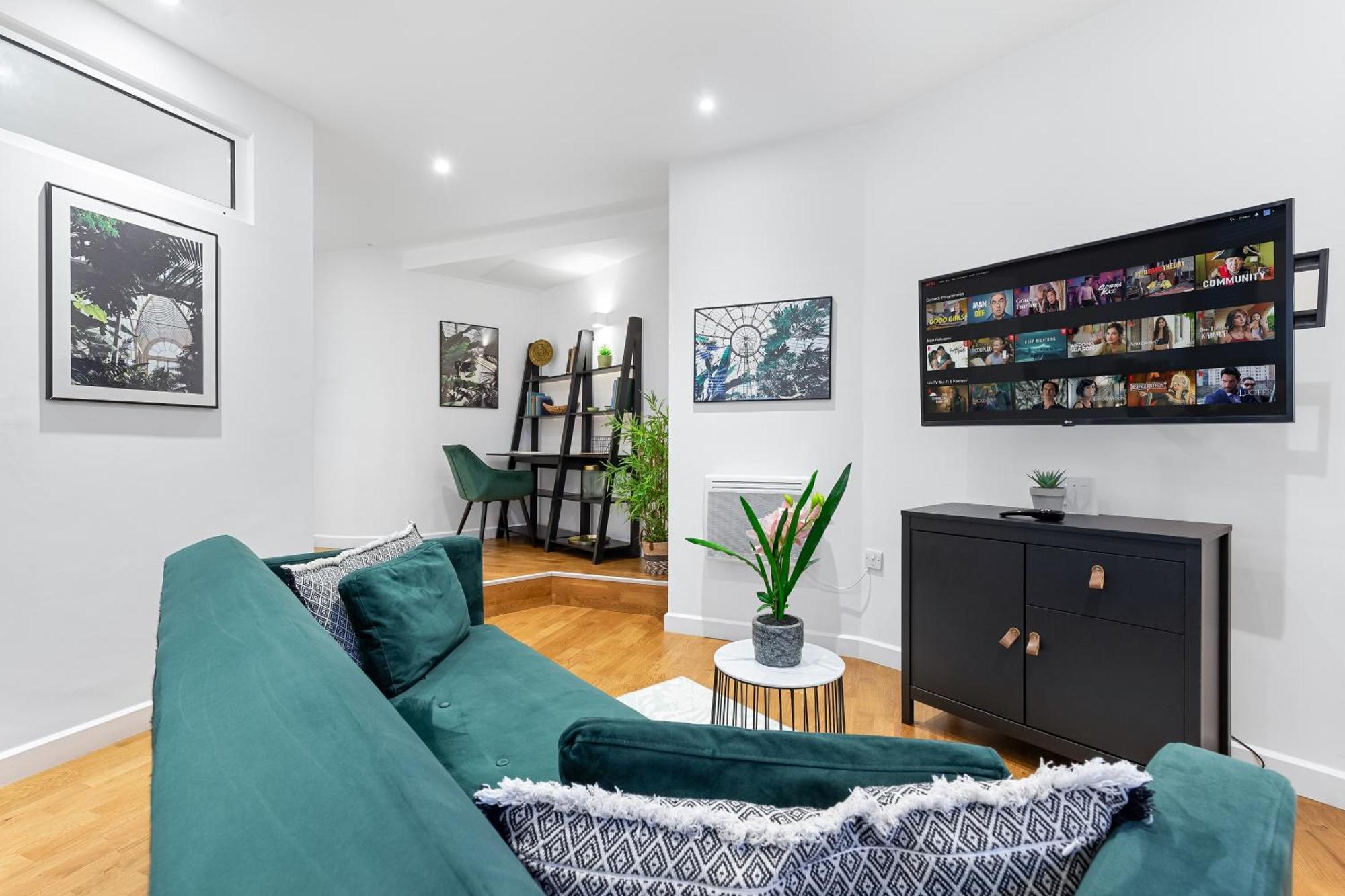 Comfy Flat In Apartment *
